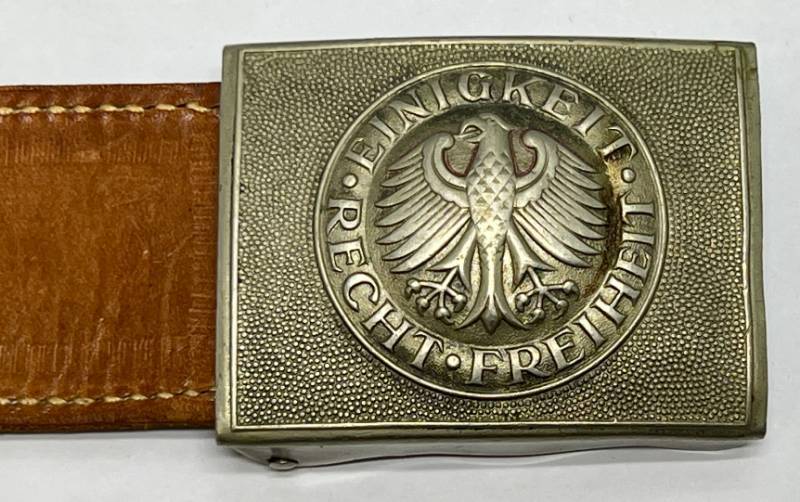 lot 134 image: Military Belt Buckle