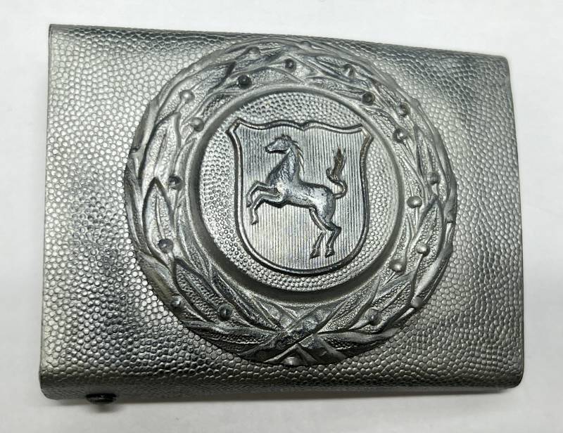lot 161 image: Pre War Firefighter Belt Buckles