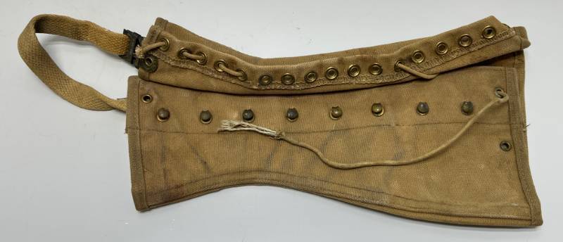 lot 164 image: WWII Canvas Leggings U.S. Navy