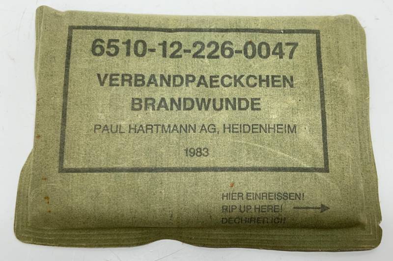 lot 174 image: Military Dressings 1 1964 1 1983