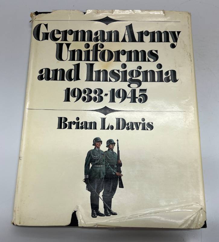 lot 217 image: Vintage Military Uniforms, Badges & Insignia Reference Books