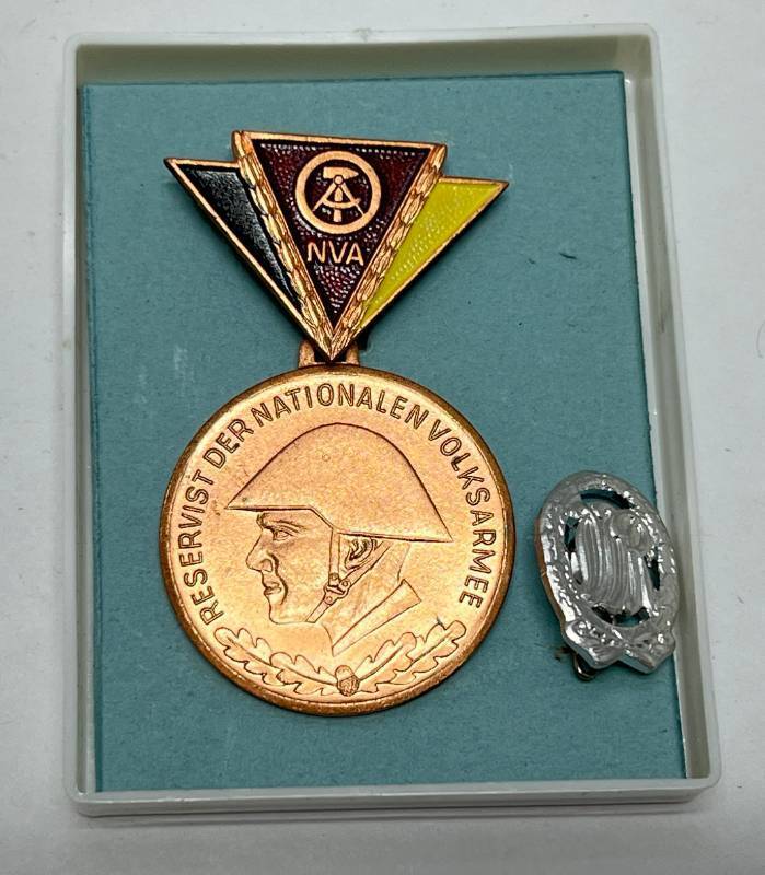 lot 222 image: Cold War Era Reservist Medal & More