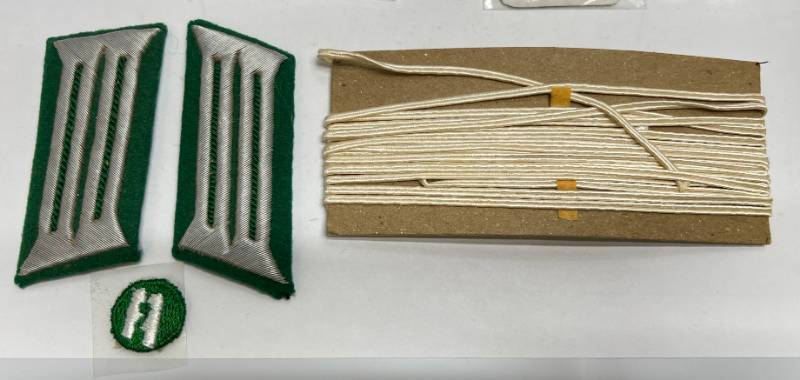 lot 224 image: Misc. Military Uniform Pieces