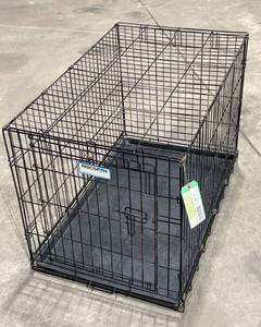 lot 226 image: Pet Kennel