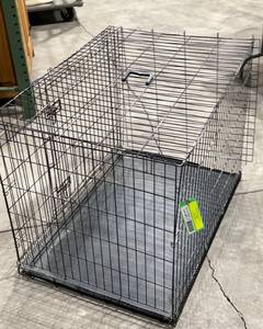 lot 227 image: Metal Pet Kennel