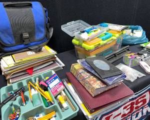 lot 1314 image: Art Supplies and Totes