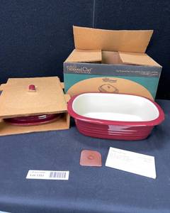 lot 1351 image: PAMPERED CHEF DEEP COVERED BAKER NOS