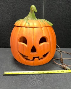 lot 1386 image: CERAMIC LIGHTED JACK-OLANTERN
