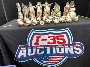lot 1526 image: VARIOUS SPARKLING SNOWMEN LOT ENESCO, DEPT 56 AND OTHERS