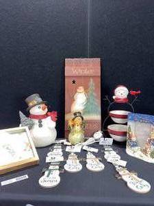 lot 1527 image: VARIOUS SPARKLING SNOWMEN LOT ENESCO DEPT 56 ETC