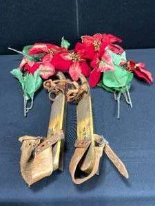 lot 1530 image: ANTIQUEPRIMITIVE WOOD WLEATHER STRAPS ICE SKATES