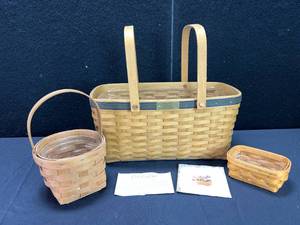 lot 1543 image: LONGABERGER BASKET LOT, MEMBERSHIP, BUSINESS CARD AND OTHER