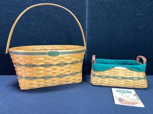 lot 1544 image: LONGABERGER FAMILY BASKET & CHRISTMAS COLLECTION