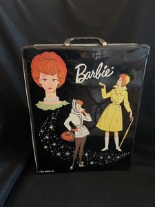 lot 31 image: Vintage 1963 Barbie Case