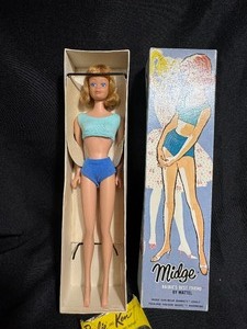 lot 69 image: This is an Original Vintage Midge doll, #860 by Mattel Inc. in 1962