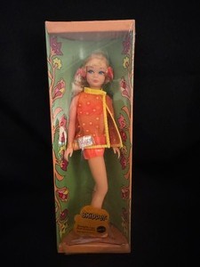 lot 82 image: Blonde Sausage Curl Twist N Turn Skipper with Original Outfit and Shoes in Box 1969