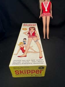 lot 123 image: Vintage Mattel Barbie Doll Skipper #0950 Blonde Hair.