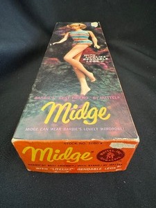 lot 178 image: Brownette Bendable Leg Midge Doll in Box All Original.