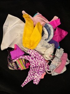 lot 287 image: Vintage Doll Clothing Lot