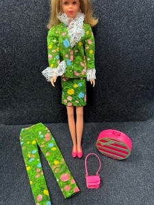 lot 305 image: Blonde Bendable Leg Francie Doll in Complete Vintage Clothing with Accessories Mod Looking