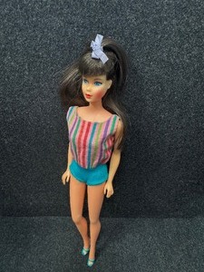lot 312 image: Vintage MOD German Bend Leg Barbie Doll 1966 67 Brownette Auburn American Girl.