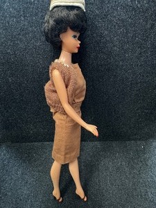 lot 320 image: Brunette Barbie Bubblecut Sorority Meeting.