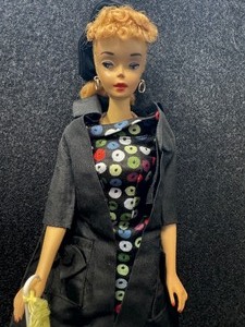 lot 328 image: Vintage Barbie Doll Easter Parade Outfit Original Complete.