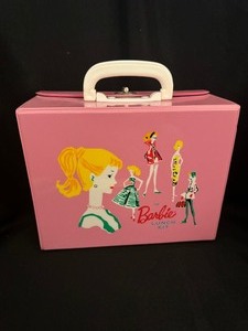 lot 379 image: Barbie lunch box. 1994 by Matel.