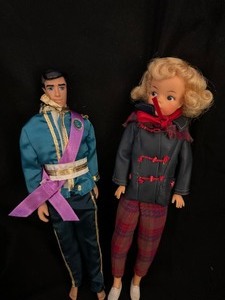 lot 396 image: Lot of 2 Vintage Dolls.
