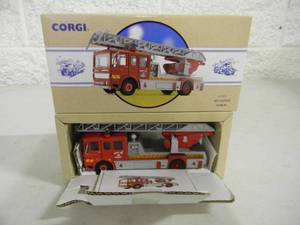 CORGI CLASSICS - LIMITED EDITION #4700 of 5000 150 Scale DIE-CAST AEC LADDER DUBLIN #97353 - IN BOX - WITH COA - GREAT PIECE - SEE PICTURES
