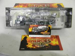 CORGI HEROES UNDER FIRE CLASSICS - LIMITED EDITION 150 Scale DIE-CAST - MACK CF TOWER LADDER - Green Tree Volunteer Fire Company Green Tree, PA #US53806 - IN BOX - WITH COA - GREAT PIECE - SEE PICTURES