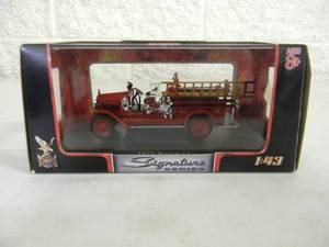ROAD SIGNATURE, Signature Series 143 Scale Die-Cast - 1923 MAXIM C1 - IN BOX - GREAT PIECE - SEE PICTURES