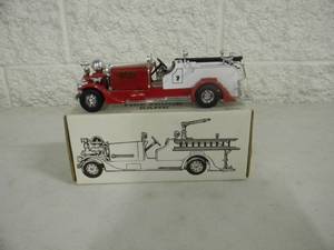 ERTL DIE-CAST METAL 130 SCALE 1937 AHRENS-FOX FIRE TRUCK BANK BALTIMORE FIRE DEPT. #2948 - IN BOX - GREAT PIECE - SEE PICTURES