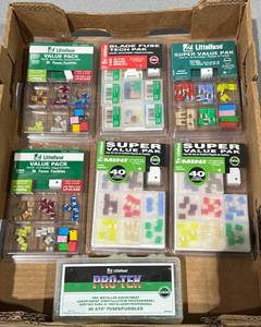 lot 239 image: Automotive Fuse Kits