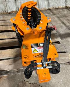 lot 44 image: Landhonor Rotating Grapple Pole Setter Claw