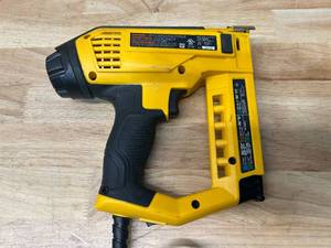 lot 67 image: STANLEY Electric Staple Gun