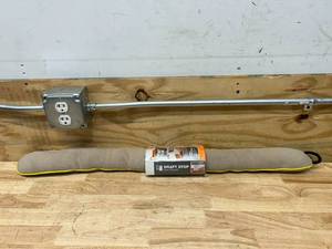 lot 89 image: FROST KING Draft Stop for Doors and Windows Up to 36 Wide