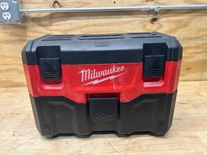lot 13 image: MILWAUKEE M18 18-Volt 2 Gal. Lithium-Ion Cordless WetDry Vacuum (Vacuum-Only)