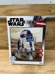 lot 108 image: STAR WARS R2-D2 Puzzle