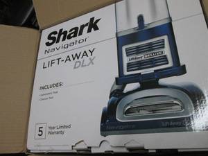 lot 2 image: Shark Navigator Lift-Away Upright V...
