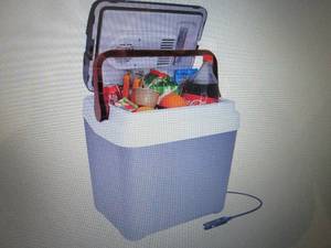 lot 48 image: Coleman Koolatron 26-Qt. 12V Thermo...