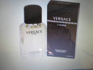 lot 58 image: Gianni Versace Versace LHomme Eau ...