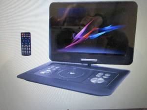 lot 80 image: Trexonic 13.3 HD Portable TVDVD P...