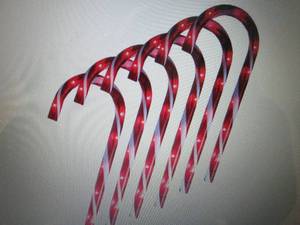 lot 83 image: Northlight Seasonal 6-Pc. Lighted B...