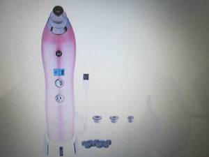 lot 102 image: Michael Todd Beauty Sonic Refresher...