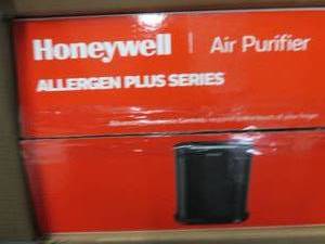 lot 119 image: Honeywell True HEPA Large Room Air ...