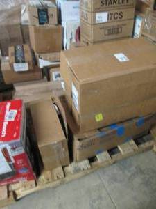 lot 126 image: Pallet of Items with Issue for Repa...