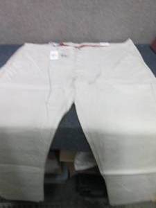lot 148 image: 8 pr NWT Cutter & Buck MCB00001 Men...