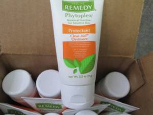lot 230 image: Case of 25- 2.5 oz Medline Clear ...