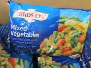 lot 295 image: 12- 16 oz pkg FROZEN Birds Eye Clas...